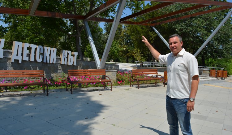 Огнян Стоянов: „С 322 000 лева от парите на хората Община Горна Оряховица построи „Арка на грабежа“